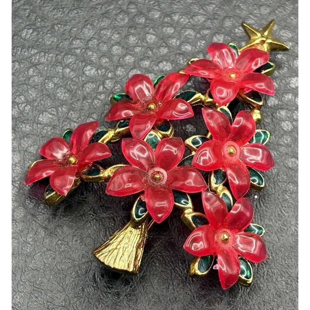 LIA Lalique Pink Lucite Poinsettia Christmas Tree Brooch Gold Tone Star